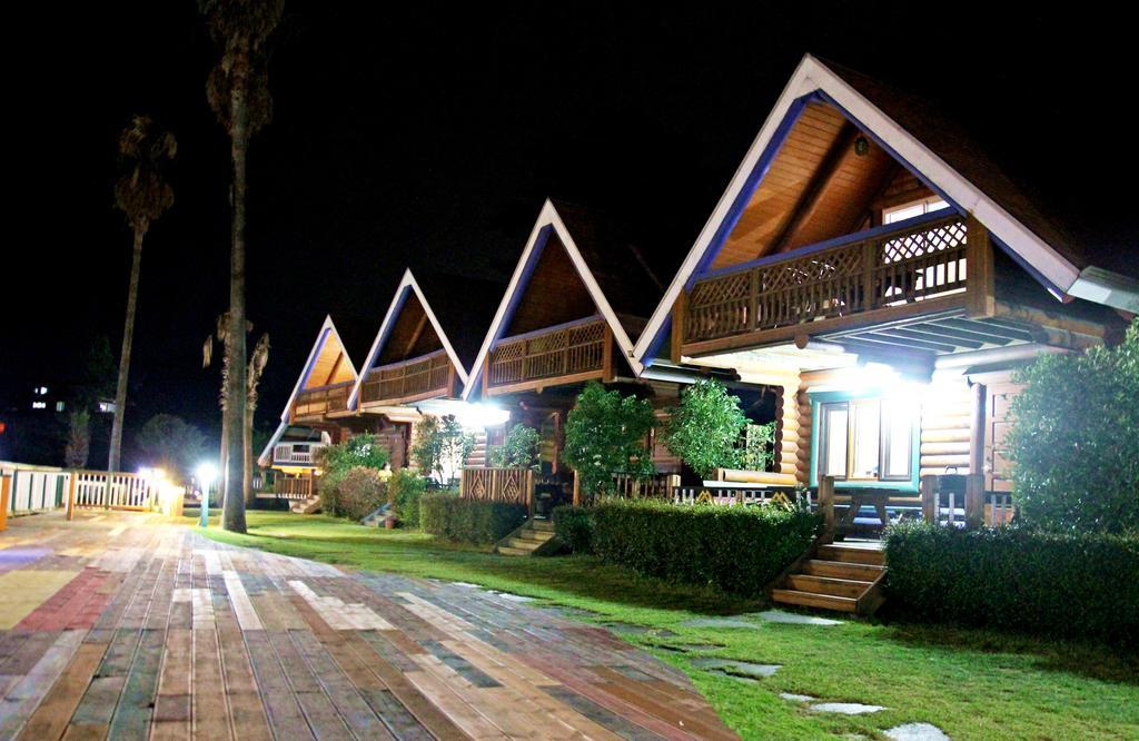 Jungmun Log Pension & Resort Seogwipo Exterior photo